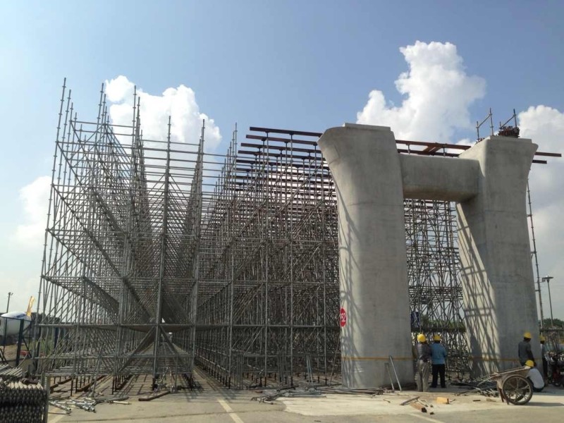 “高架橋腳手架,不是支柱，勝過支柱”